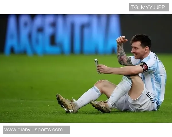 赫内斯对卡尔与梅西比较表示不满认为过于夸张