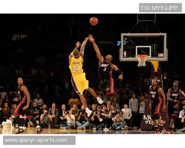 科比与里夫斯前五年得分对比新秀年均7分第五季飙升至285分